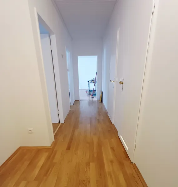 Gepflegte 2-Zimmer Erdgeschosswohnung mit Terrasse in Berlin-Wannsee — photo 1